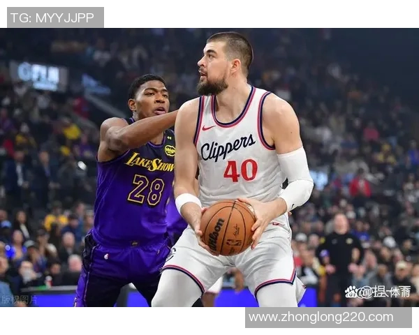 湖人对决快船精彩录像回顾分析全场亮点与关键时刻一网打尽